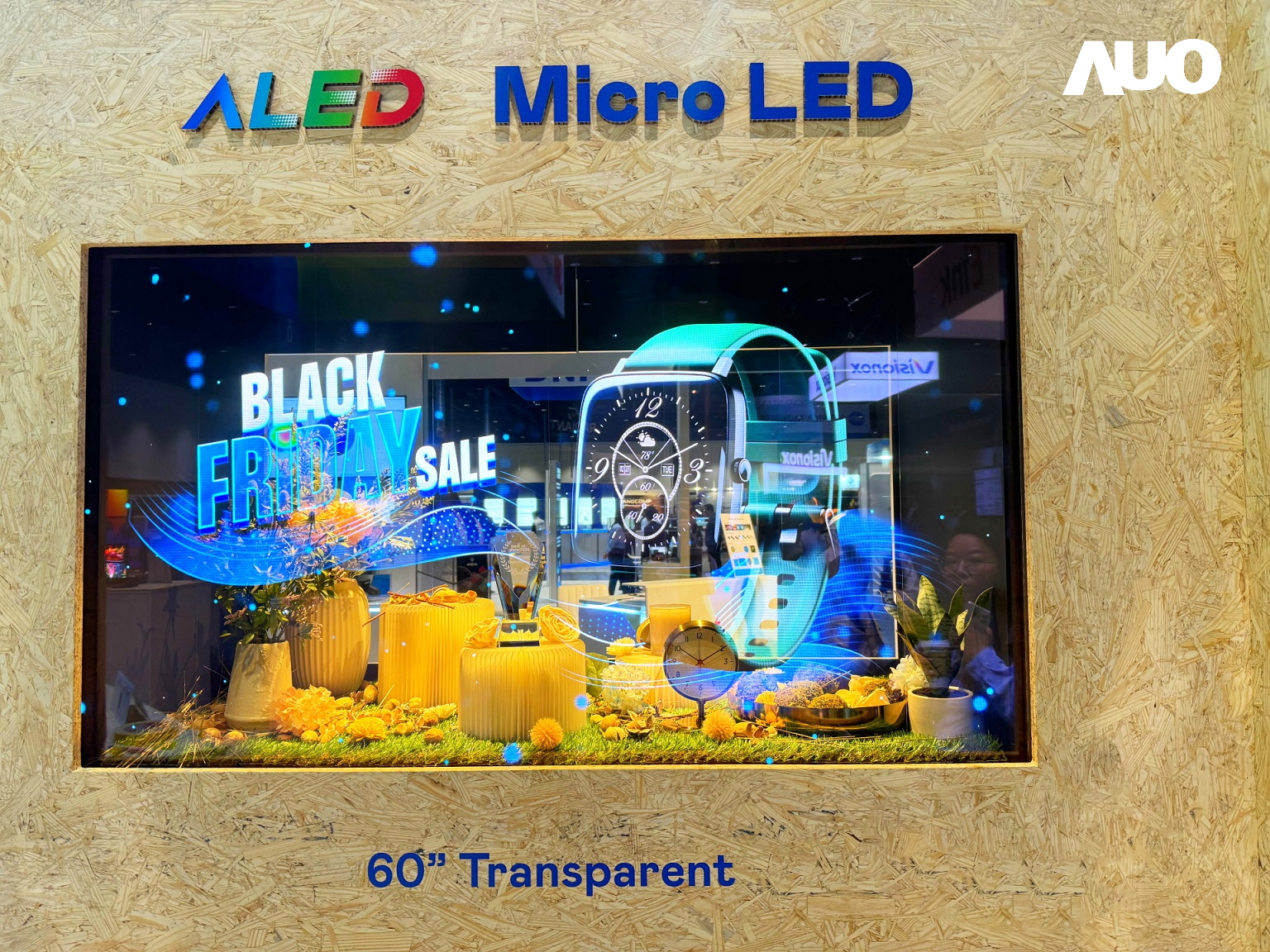 彩虹多多領(lǐng)先業(yè)界打造「60吋高透明度Micro LED顯示器」，具高穿透率、低繞射、高亮度、無(wú)縫拼接等優(yōu)勢(shì)，展現(xiàn)如家庭玄關(guān)窗屏、商品展示櫥窗，或觀光運(yùn)具的導(dǎo)覽窗屏之應(yīng)用潛力，獲臺(tái)灣精品標(biāo)誌